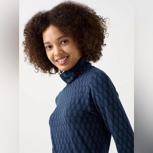 Marimekko x UNIQLO Printed HEATTECH Turtleneck in Navy Fish Scale Women’s Small